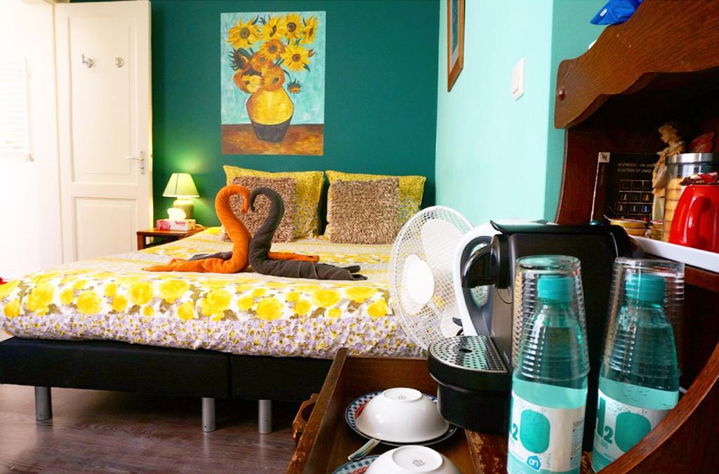 Bed and Breakfast Tulip Of Амстердам Номер фото